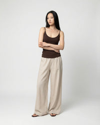 Jessa Lightweight Linen Trousers with Pleated and Wide Leg in White