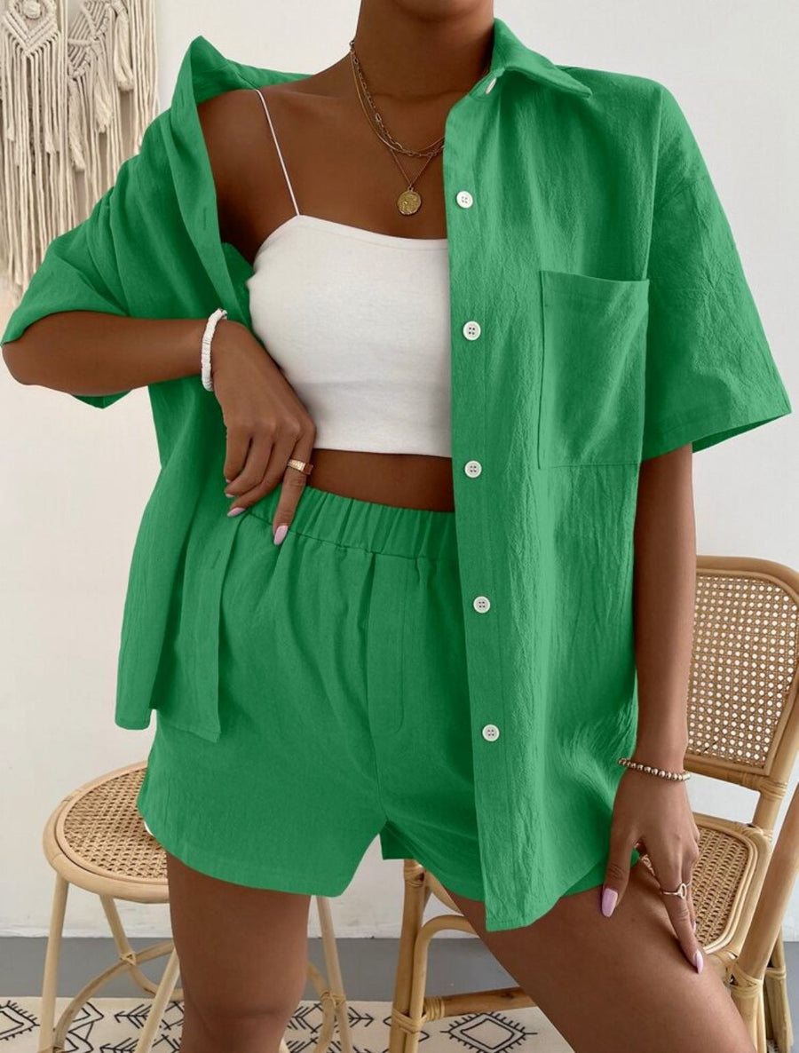 Joan Lightweight Linen Set with Chest Pocket in Green