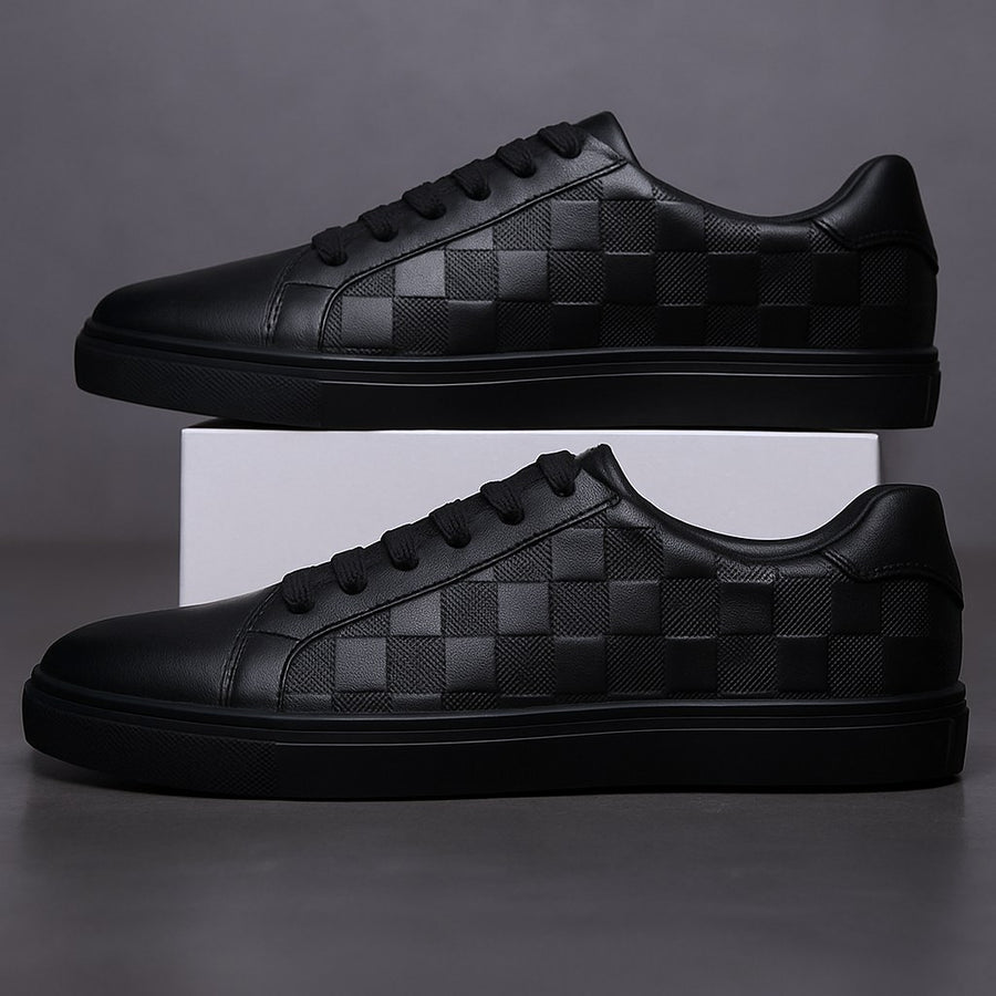 Johnny Leather Low Top Sneaker in Charcoal