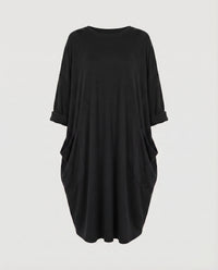 Juliana Dress with Crew Neck and Pockets in Black