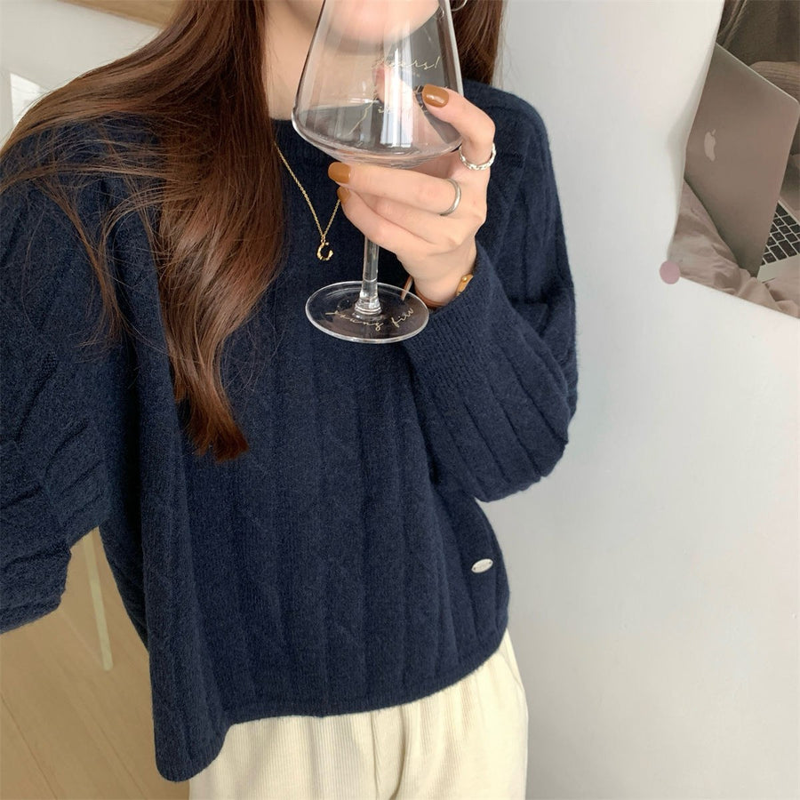 Juliette Casual Knit Sweater with Crew Neck in Navy