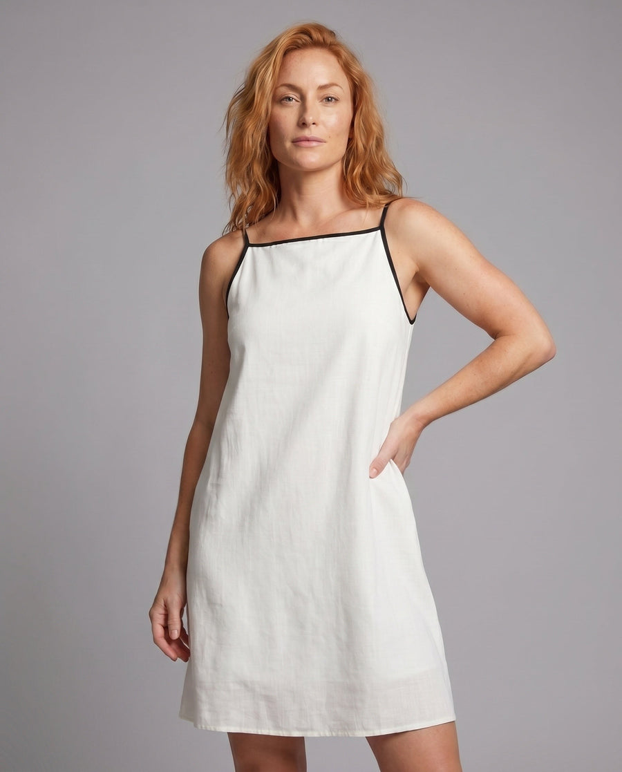 Juna Elegant Linen Mini Dress with V-Neck