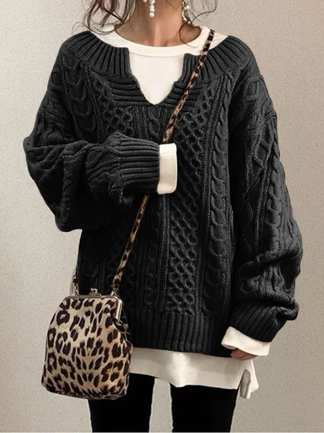 Juna Knit Sweater with V-Neck in Black