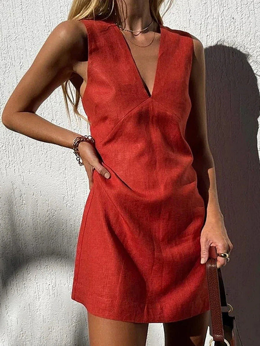 Juna Linen Dress with V-Neck and Sleeveless in Red