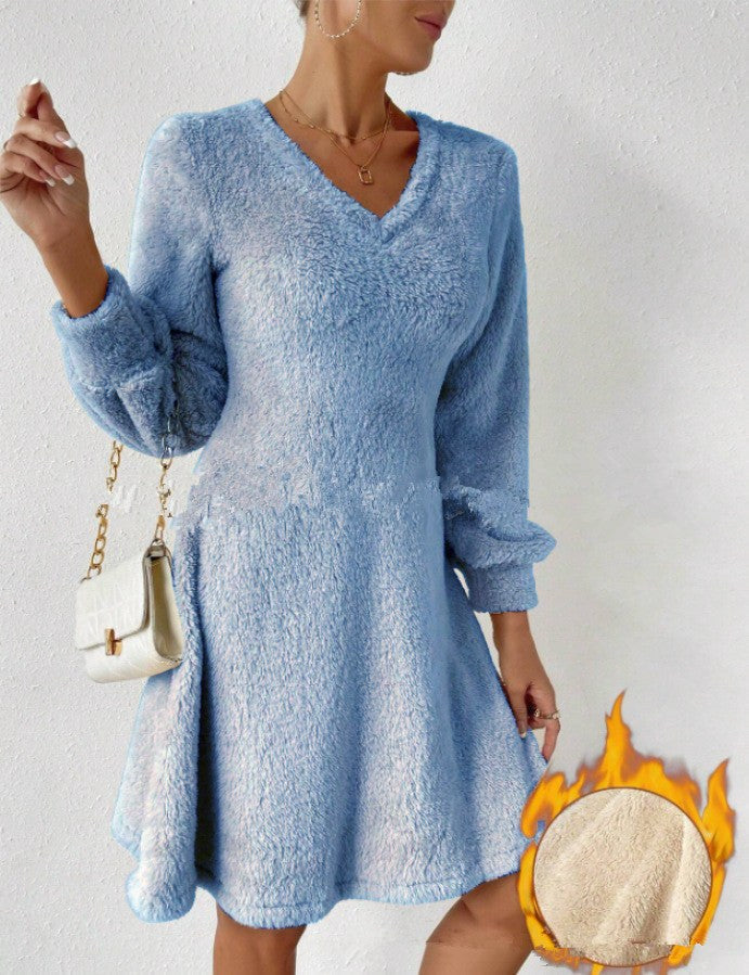 Katia Dress with V-Neck in Light Blue