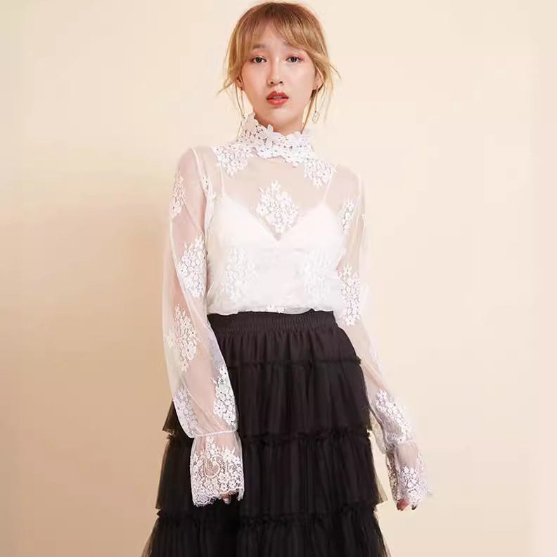 Katja Elegant Lace Blouse