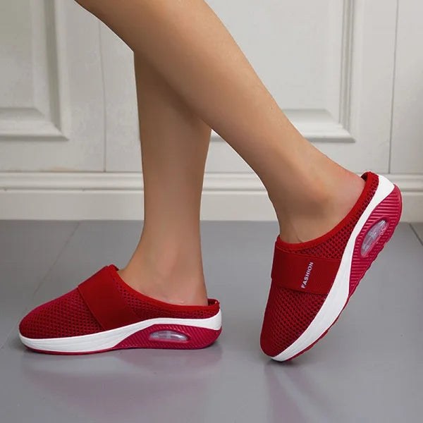 Katja Sandals in Red