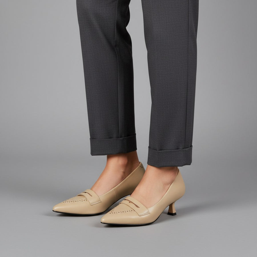 Katrina Kitten Heel Pump in Apricot