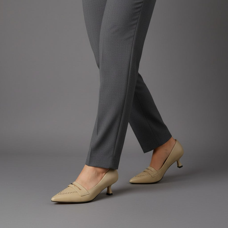 Katrina Kitten Heel Pump in Apricot