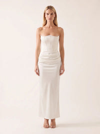 Kylie Ivory 1
