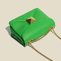L’Avenue Handbag in Emerald