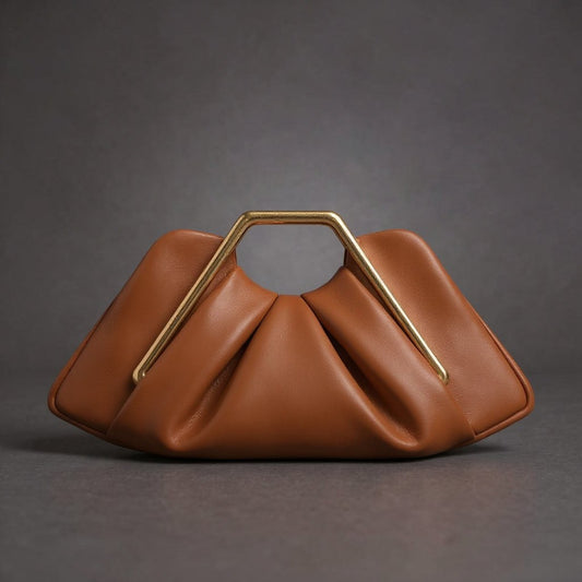 La Courbe Clutch in Sienna Brown