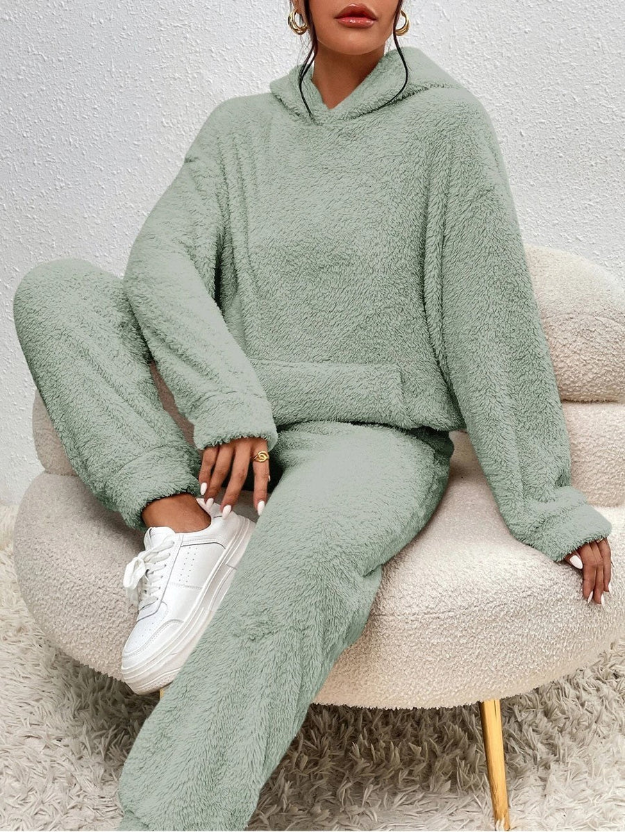 Laila Set with Pockets and Hood in Light Green