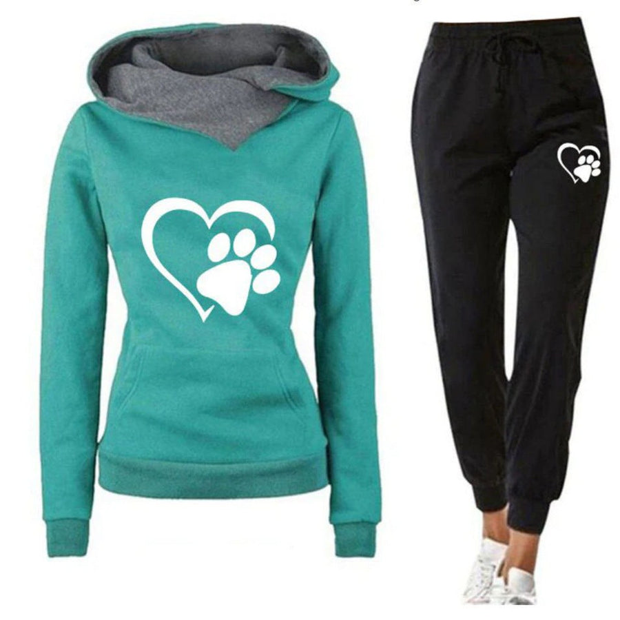 Lara Comfortable Suit with Pockets and Hood