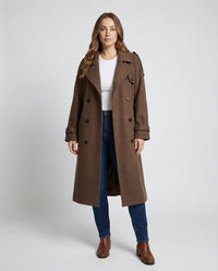Lara Elegant Coat in Brown