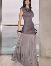 Larissa Elegant Evening Dress in Grey