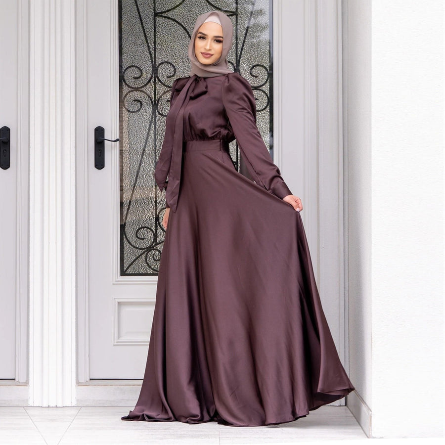 Laurel Elegant Dress with Belted in Rotbraun