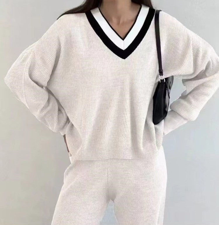 Laurel Sweater with V-Neck and Striped in Cream