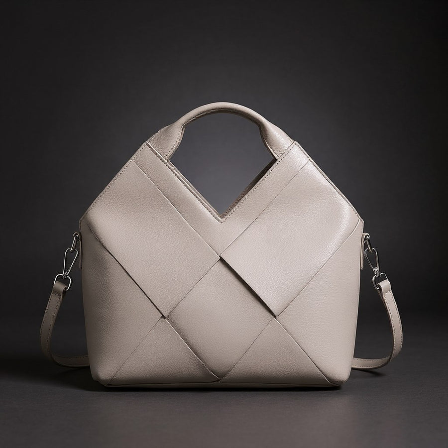 Le Contour Handbag in Pearl