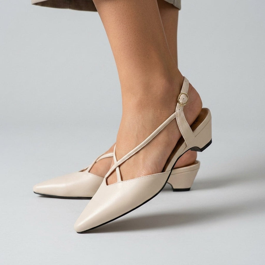Leah Pointed Toe Slingback in Pearl