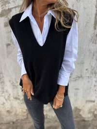 Leonie Knit Sweater with V-Neck in Black