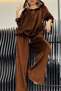 Liana Velour Trousers in Brown