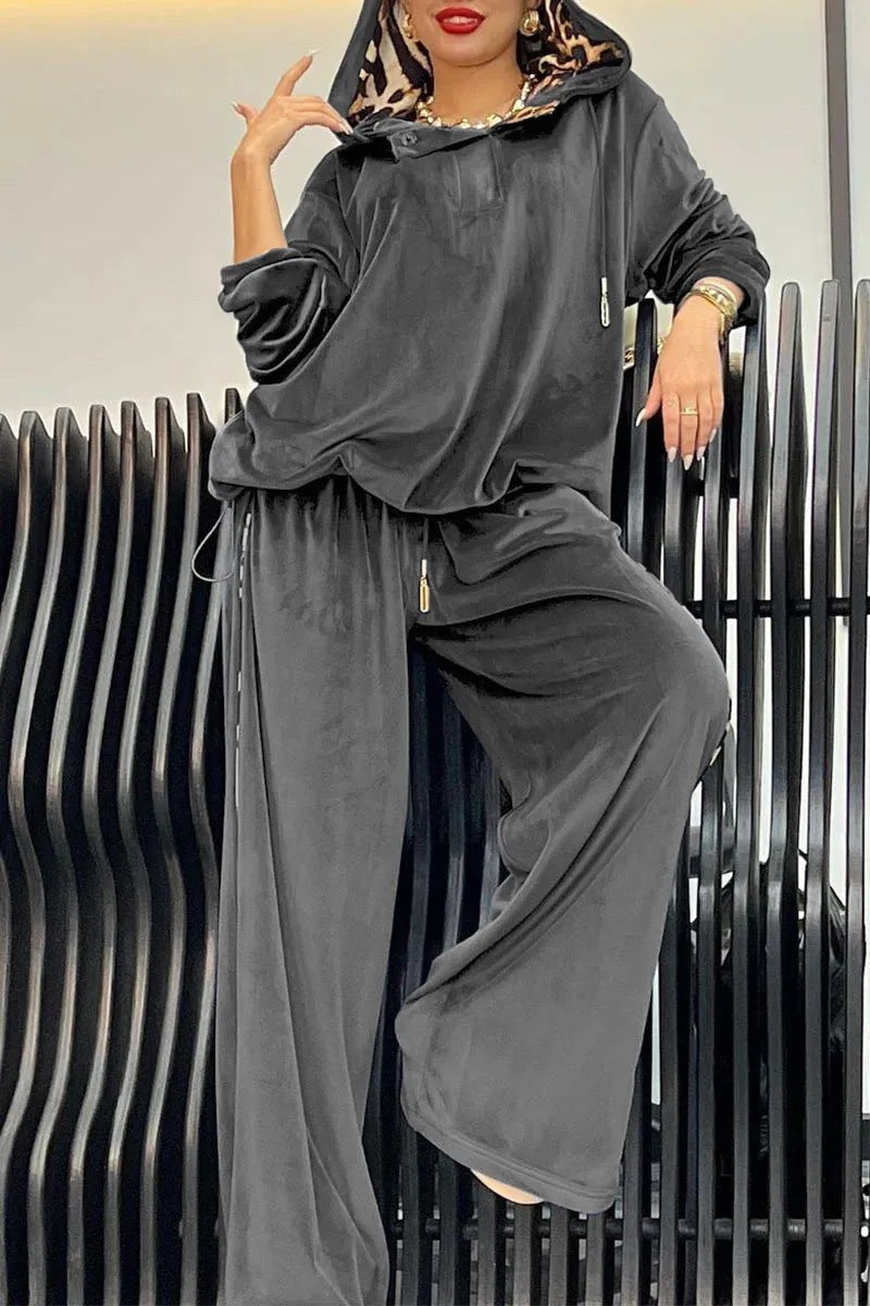 Liana Velour Trousers in Grey