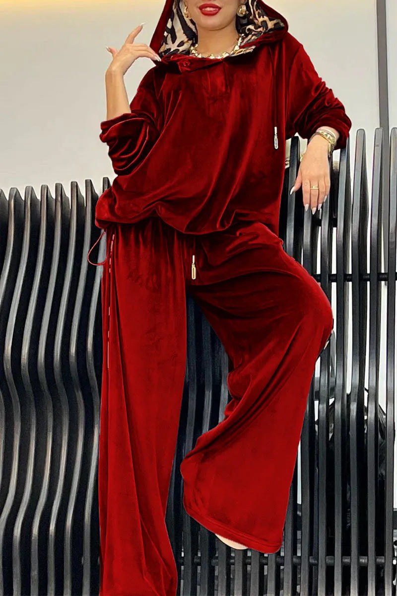 Liana Velour Trousers in Red