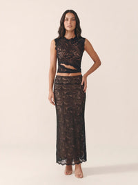Lina Black 5