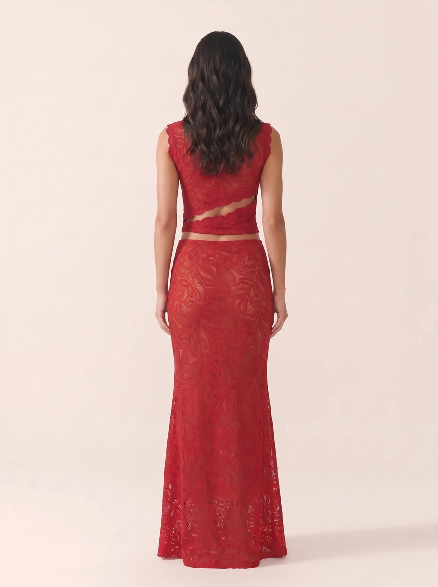 Lina Red 4