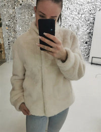 Livia Jacket with Side Pockets and Pockets in Cream