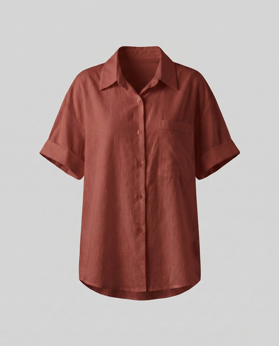 Lola Linen Blouse with Short Sleeve and Chest Pocket in Karamellrot