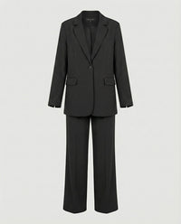 Lotte Elegant Blazer in Black
