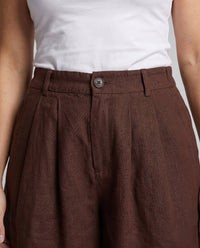 Lumi Elegant Linen Shorts with Pleated
