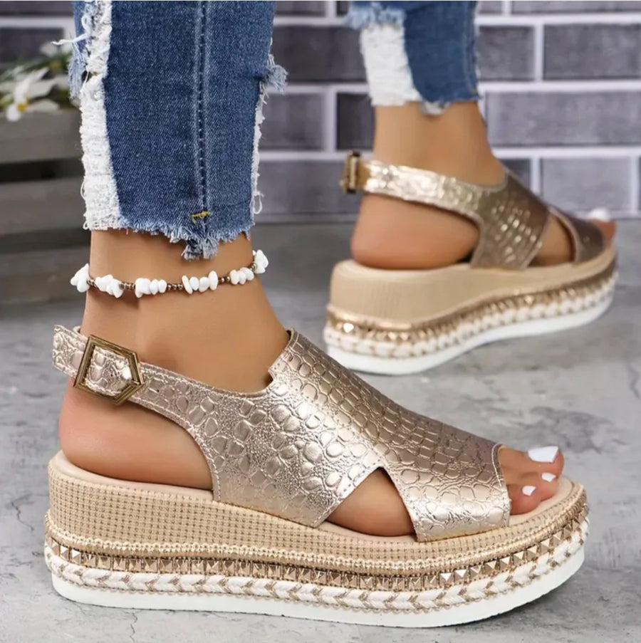 Luna Sandals