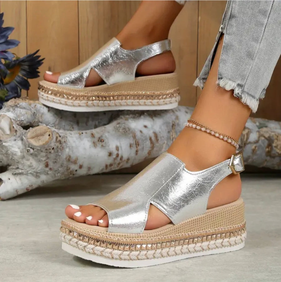 Luna Sandals