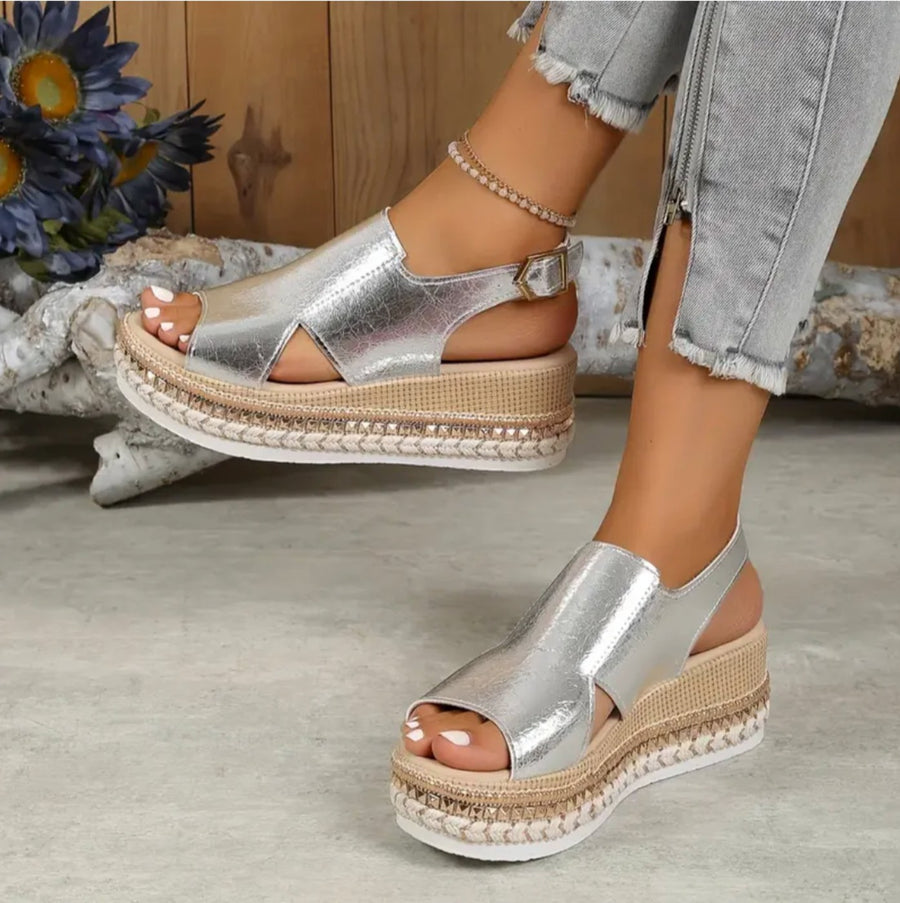 Luna Sandals in Silver