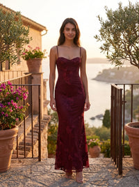 Lydia Burgundy sfeer