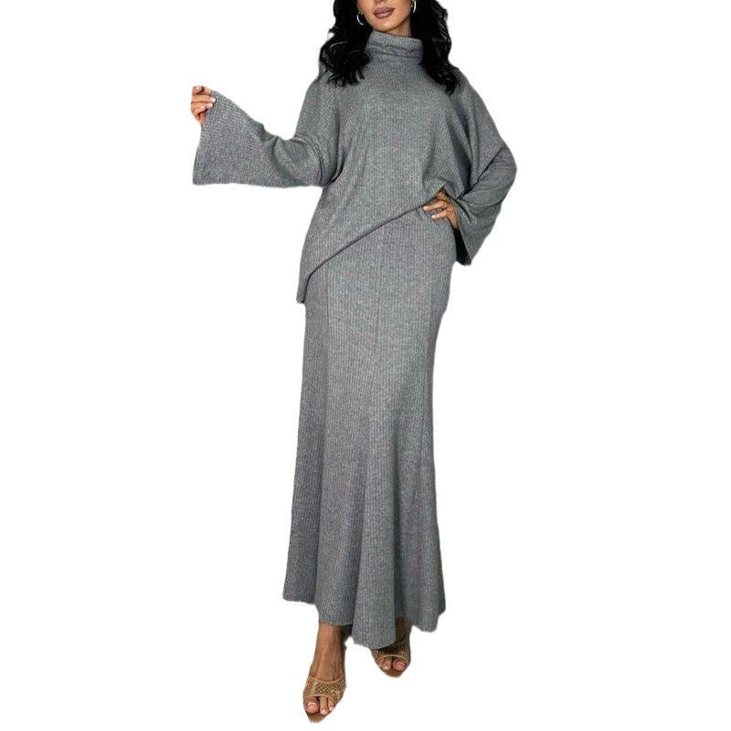 Lyra Elegant Maxi Dress in Black