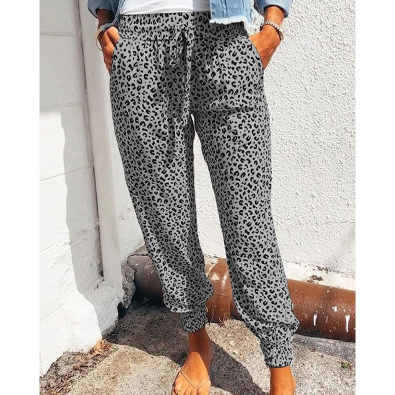 Mae Elegant Trousers with Elastic Waist in Grey