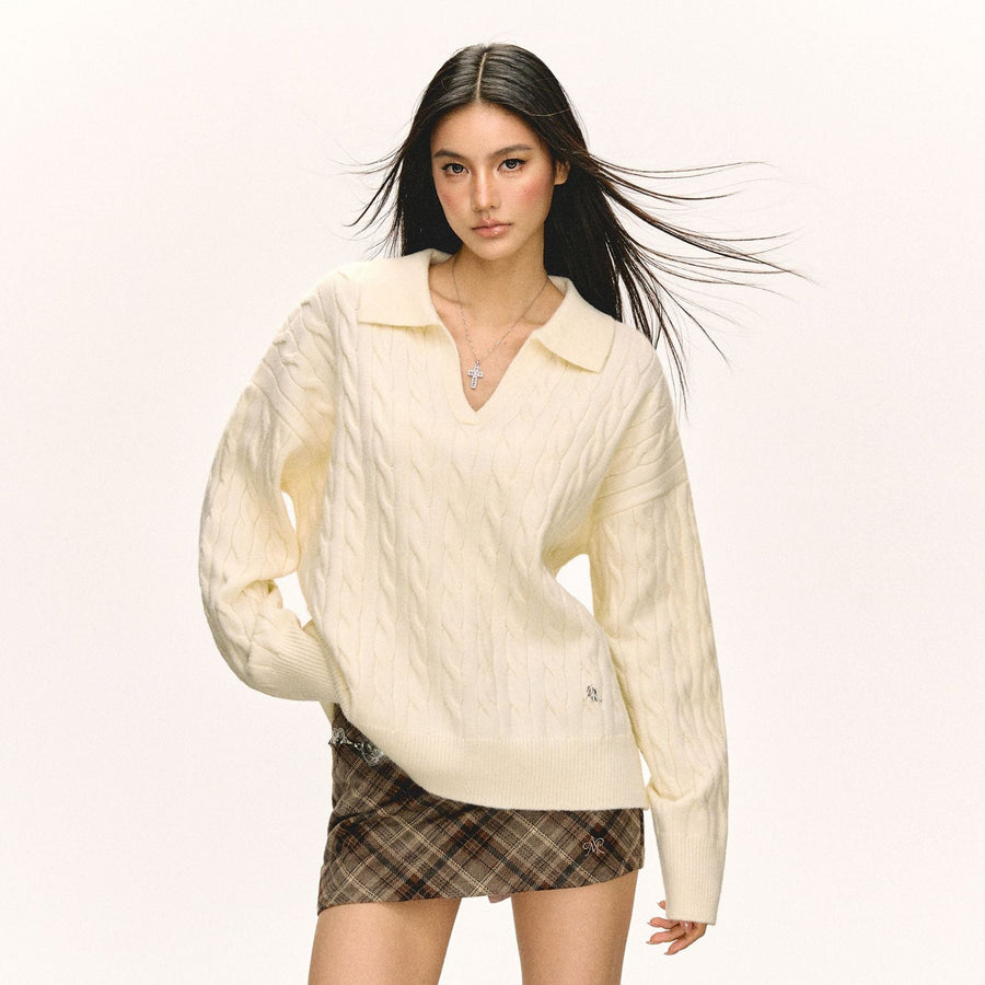 Malia Knit Sweater with V-Neck in Cream