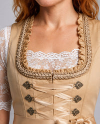 Mara Dirndl