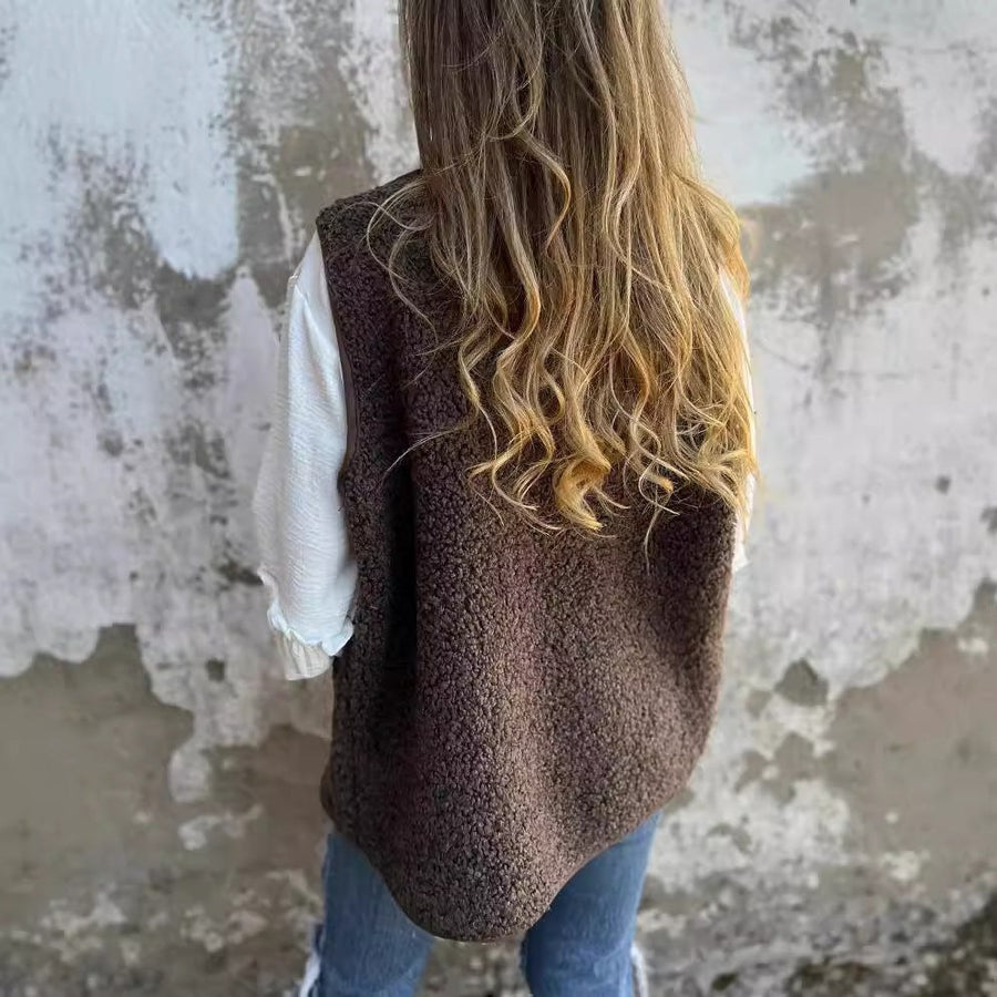 Margot Vest