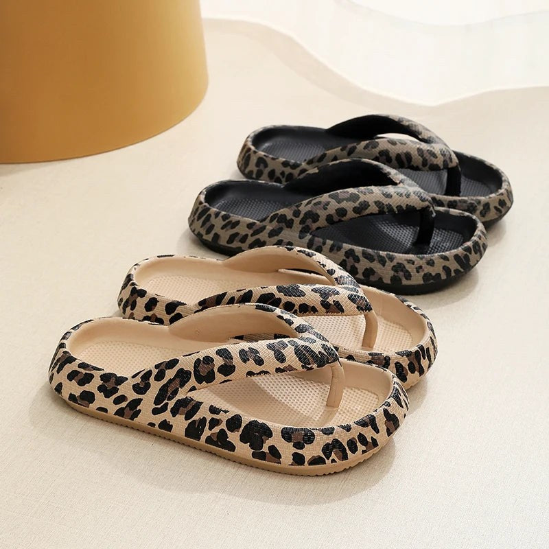 Marsa Cloud Foam Sandals in Black/White