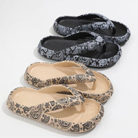 Marsa Cloud Foam Sandals in Black/White