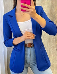 Matilda Elegant Blazer with Pockets and Fitted in Blue