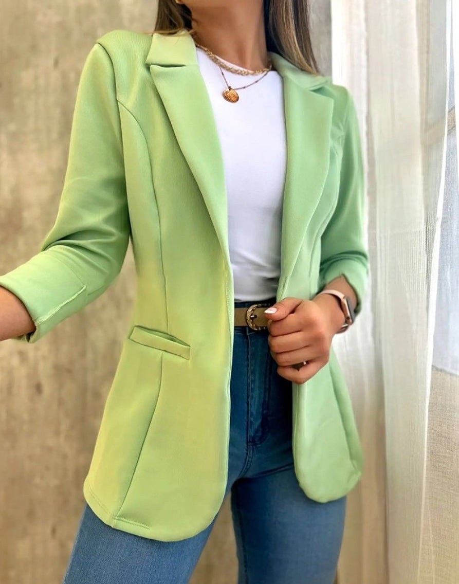 Matilda Elegant Blazer with Pockets and Fitted in Light Green