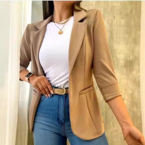 Matilda Elegant Blazer with Pockets and Fitted in Yellow