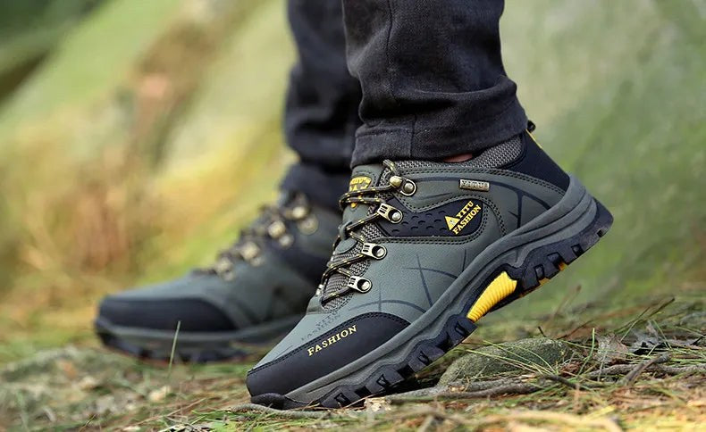 Mees Boots in Army Green