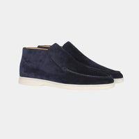 Mees Slippers in Navy